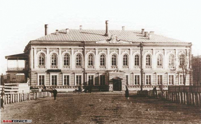 Улица Центральная. Старая Уфа